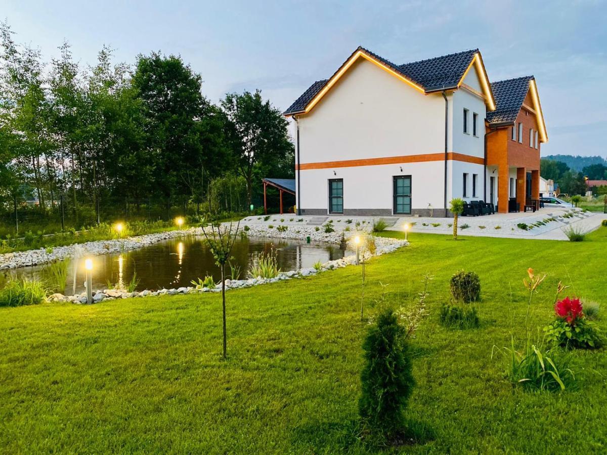 Wonder Home - Apartamenty Halo Karkonosze Z Ogrodem, Sezonowym Basenem, Placem Zabaw I Widokiem Na Sniezke - Zlokalizowane Blisko Karpacza Mysłakowice Exteriör bild
